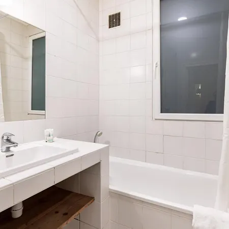 Guestready - Charming Retreat In The 11th Arr. Parigi