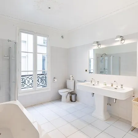 Guestready - Charming Retreat In The 11th Arr. Paris